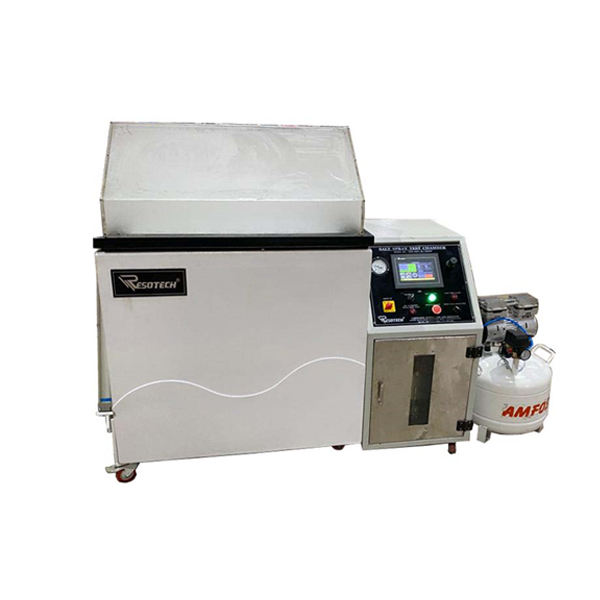 Salt spray test chamber 